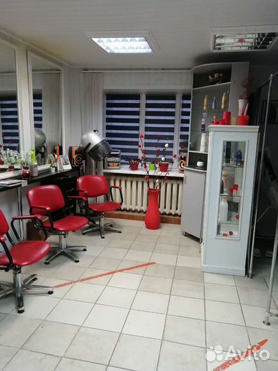 Аренда парикмахерского и маникюрного кресла