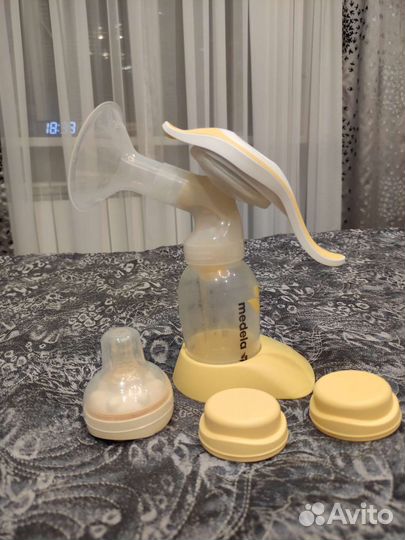 Молокоотсос medela ручной
