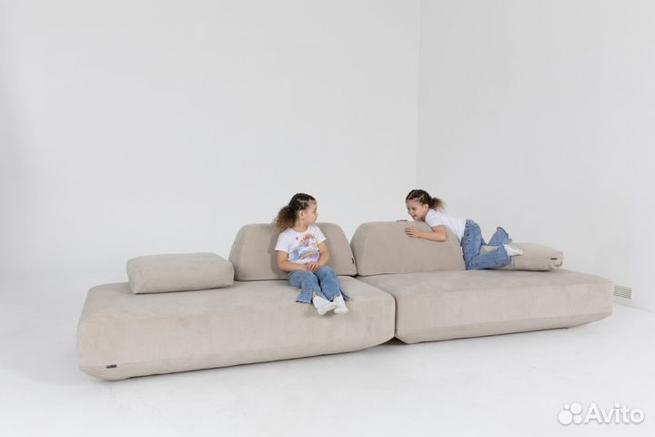 Диван со спальным местом 4400х1800 мм