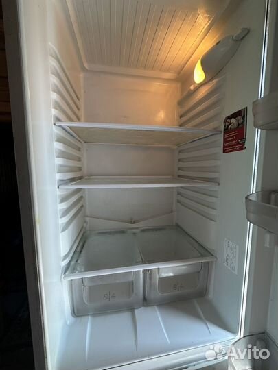 Холодильник hotpoint ariston бу