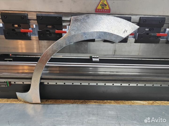 Ремонтная арка Mercedes-Benz Sprinter W901 (перед)