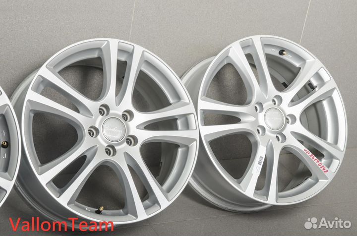 Лот UP26170342 Фирменные 18-е диски manaray