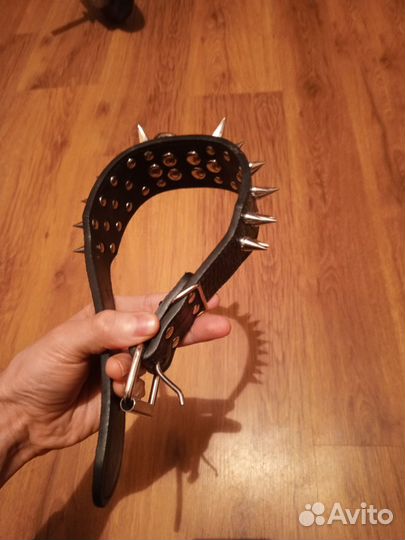 Ошейник для собак мелких и средних пород