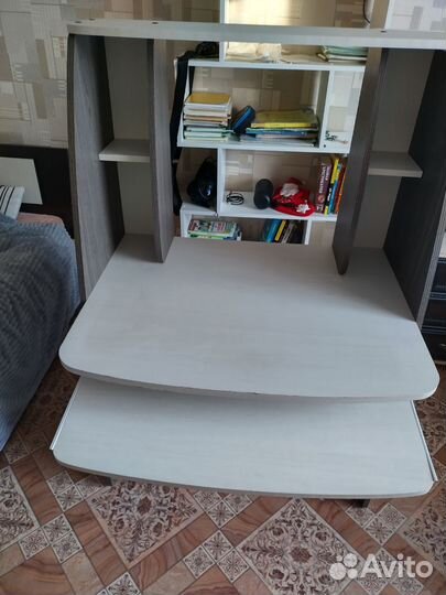 Компьютерный стол