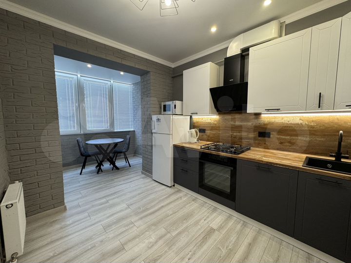 1-к. квартира, 43 м², 2/4 эт.