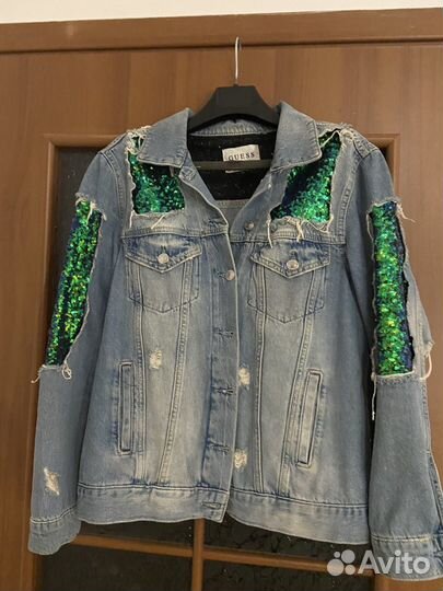 Джинсовая куртка