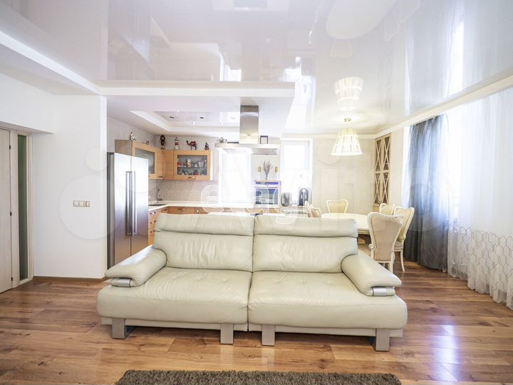 4-к. квартира, 217,9 м², 17/20 эт.