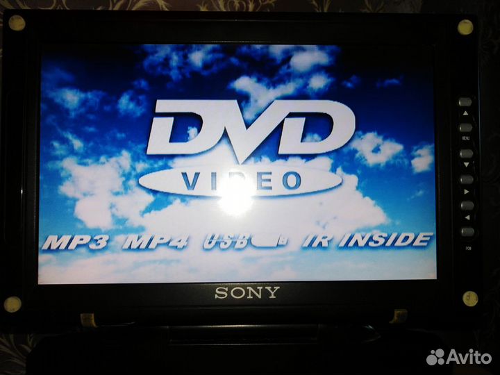 Портативный dvd плеер Sony