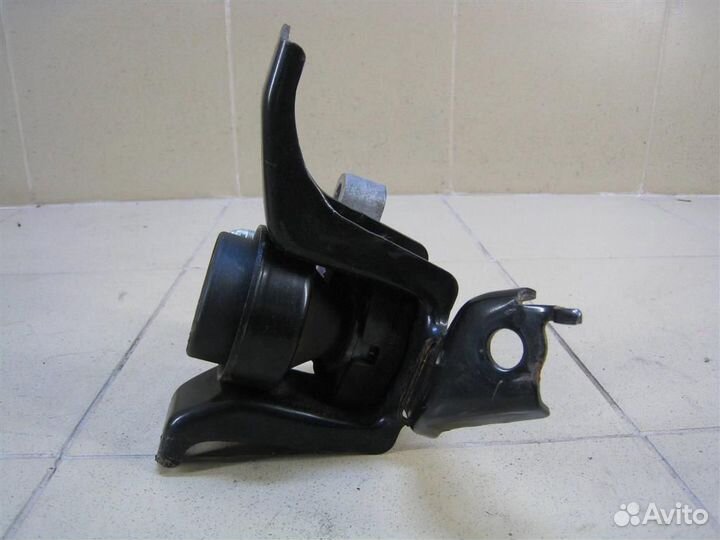 Опора (подушка) двигателя правая Toyota Yaris P13