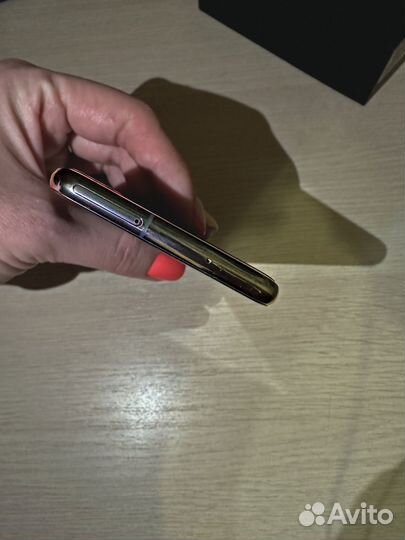 Samsung Galaxy S10e Оникс