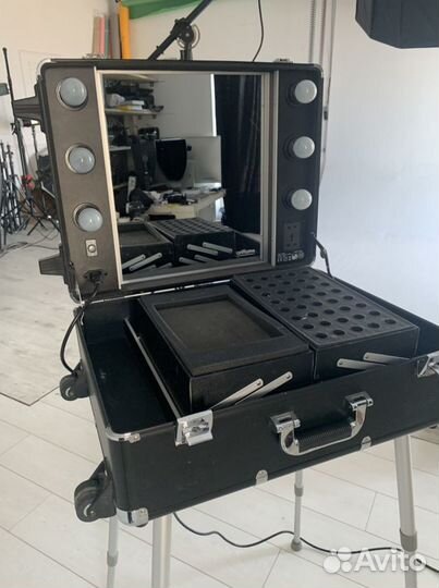 Мобильная студия визажиста