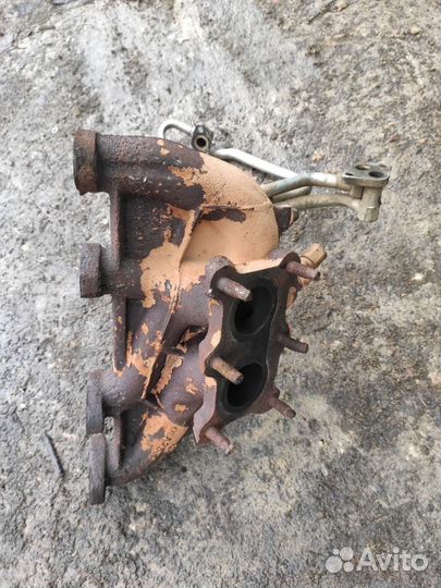 Коллектор выпускной Volkswagen Golf 4 1J 1.6