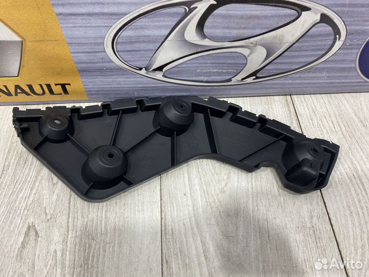 Кронштейн крепление бампера Renault duster Прав