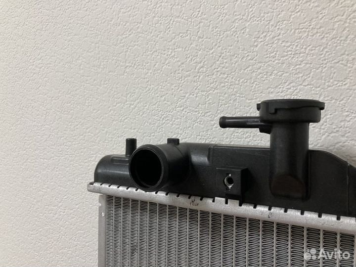 Радиатор охлаждения Тойота Рав4 98-00