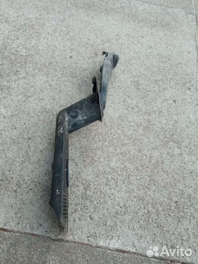 Mercedes w212 передний водосток