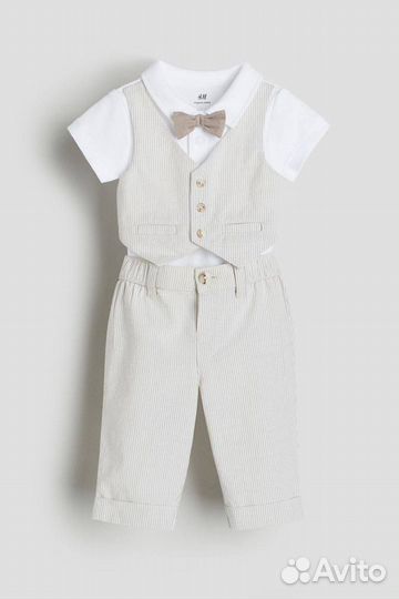 Комплект на выписку для мальчика новый