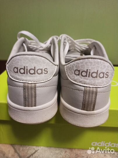 Кроссовки женские Adidas Neo