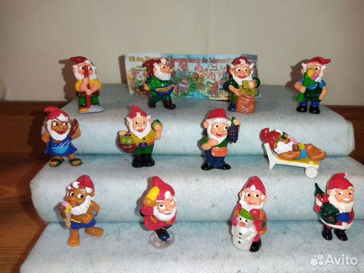 Киндер серии гномы -12 мес,садовые,кухонные