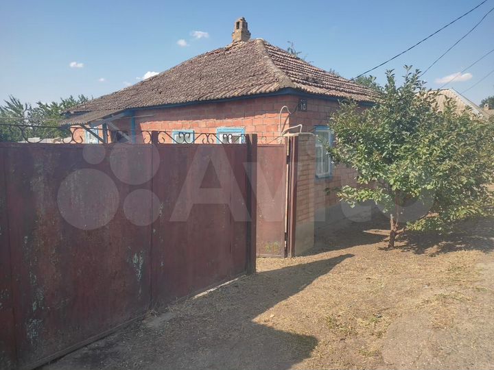 Дом 27,7 м² на участке 2 сот.