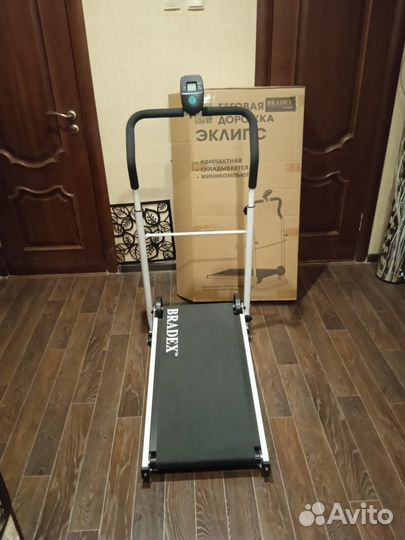 Спортивный инвентарь(Беговая дорожка)