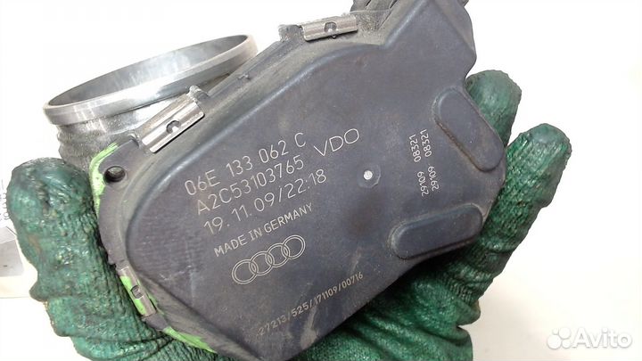 Заслонка дроссельная Audi Q5, 2010