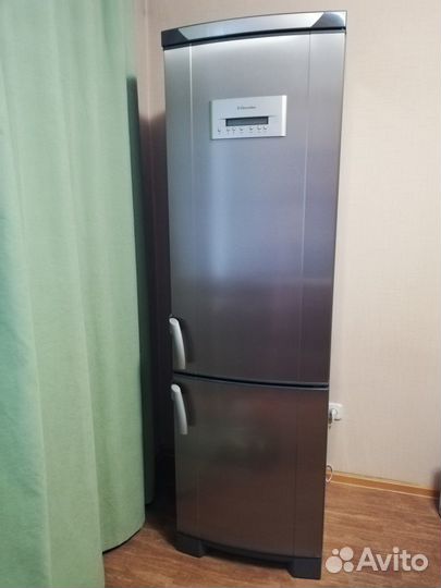 Холодильник Electrolux ERB 4119 X