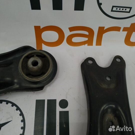 Рычаг подвески передний левый Volkswagen Tiguan 2