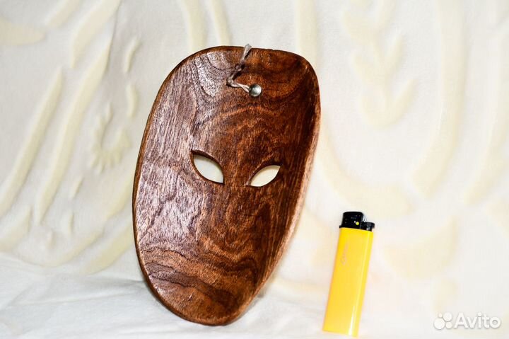 Маска из красного дерева. Греция хх в
