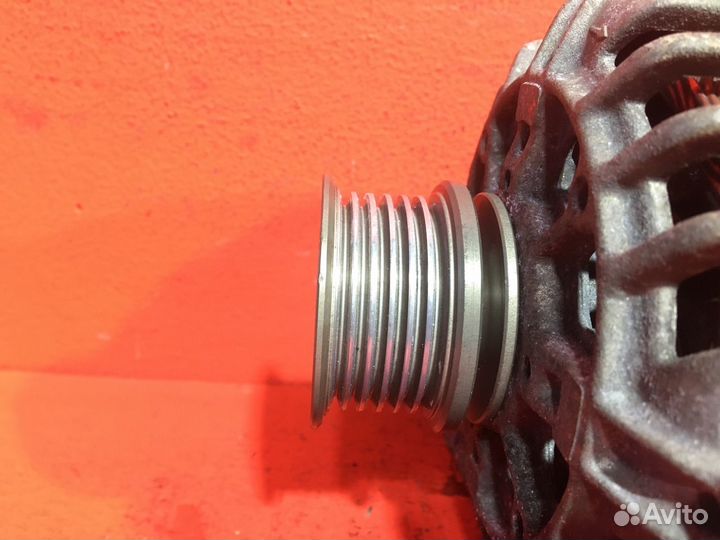 Генератор для Volkswagen Golf 5 BCA 1.4 (Б/У)