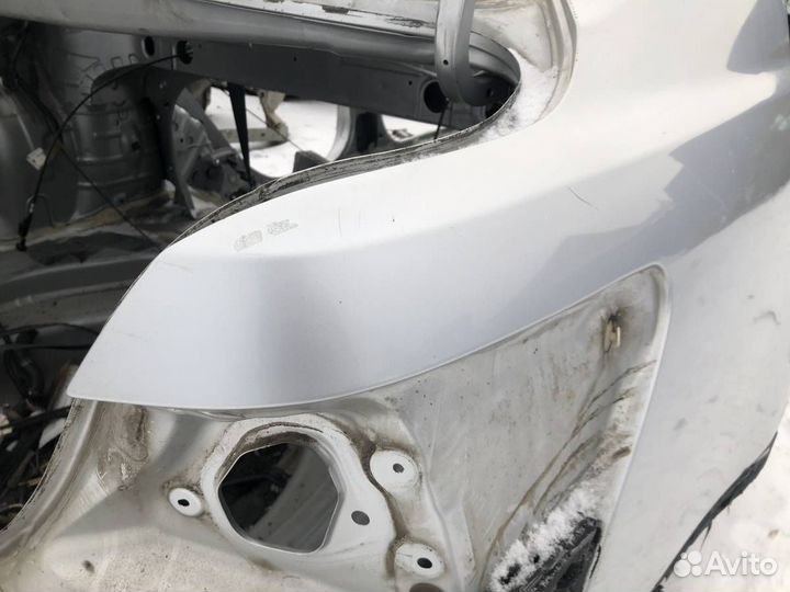 Крыло заднее правое Toyota Camry