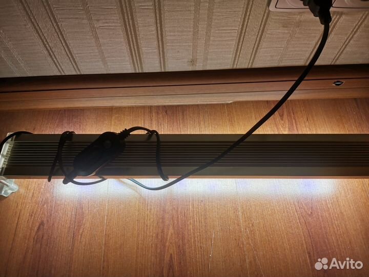 Аквариум 90 л с тумбой, оборудованием и грунтом