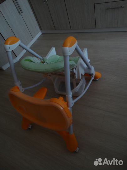 Стульчик для кормления corol