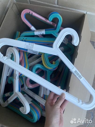 Плечики IKEA новые Багис