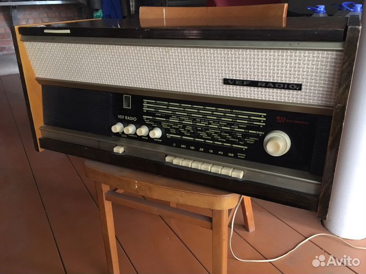 Радиоприемник СССР юбилейный к 50-ти летию Октября