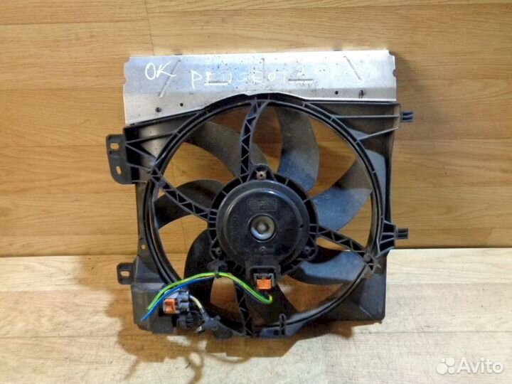 Вентилятор радиатора Peugeot 207