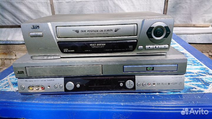 Плеер DVD-VHS, JVC HR-XV1EU-R и JVC HR-P185EE
