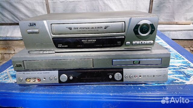 Плеер DVD-VHS, JVC HR-XV1EU-R и JVC HR-P185EE