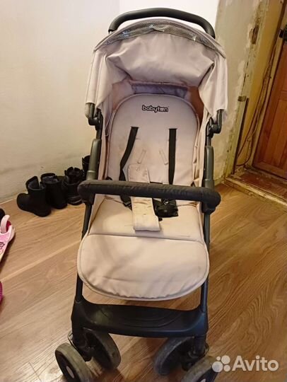 Прогулочная коляска