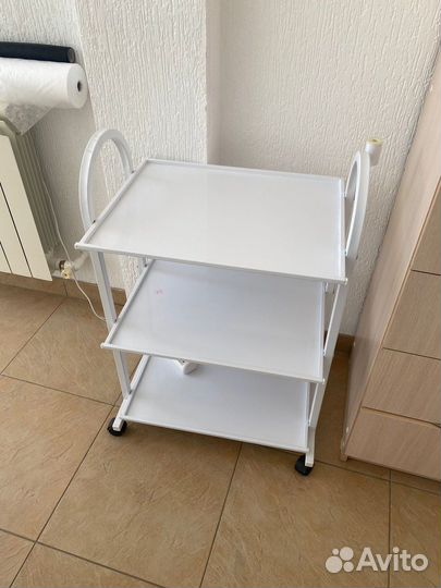 Косметологический столик бу