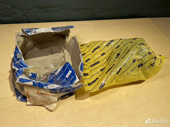 Помпа водяная Hyundai / Kia 251002Y000