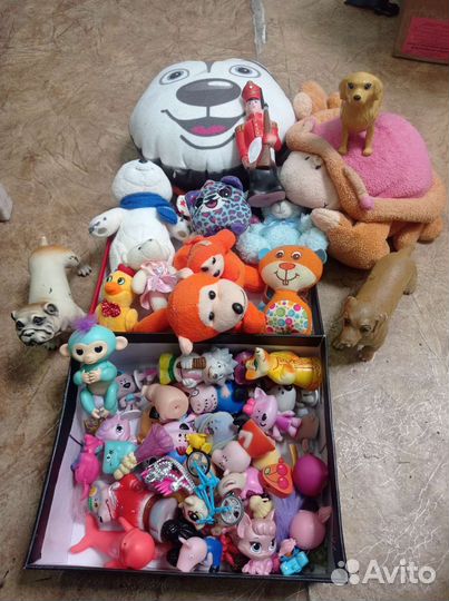 Игрушки детские, мягкие и разные, читаем