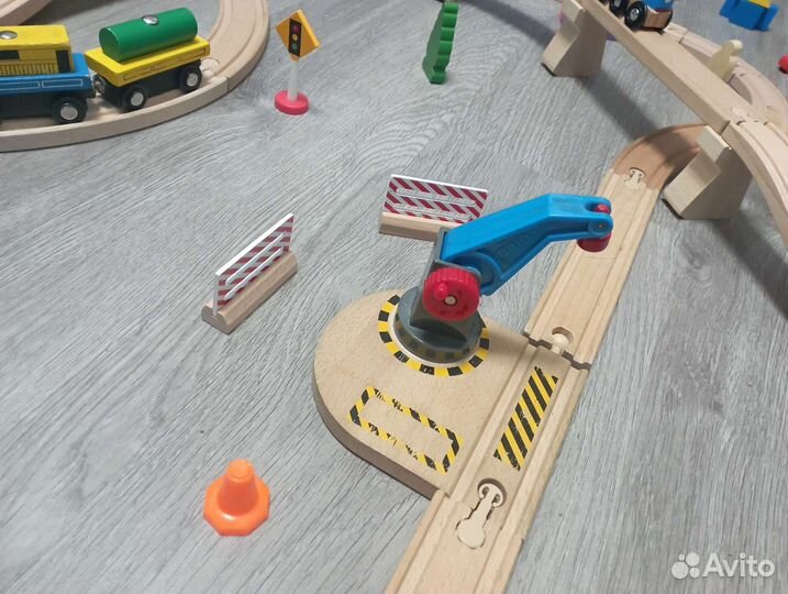 Деревянная железная дорога