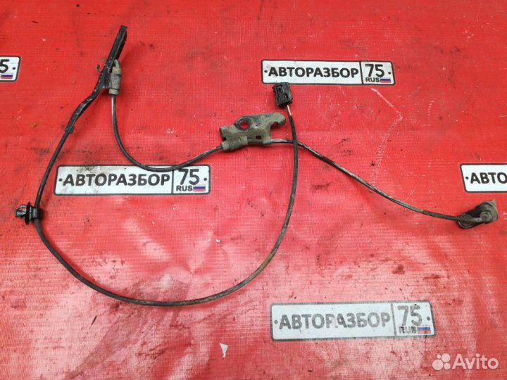 Датчик abs передний левый Toyota Vanguard ACA33W