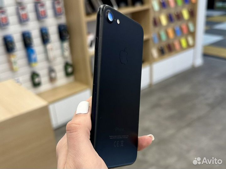 iPhone 7, 128 ГБ