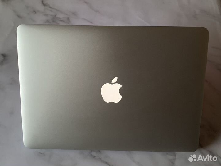 Apple Macbook Air 13 2017/i5/8g/128gb