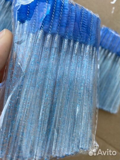 Щёточки для бровей и ресниц