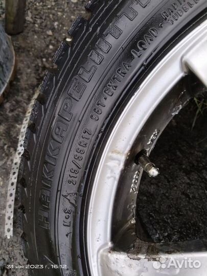 Nokian Tyres Hakkapeliitta 5 215/55 R17