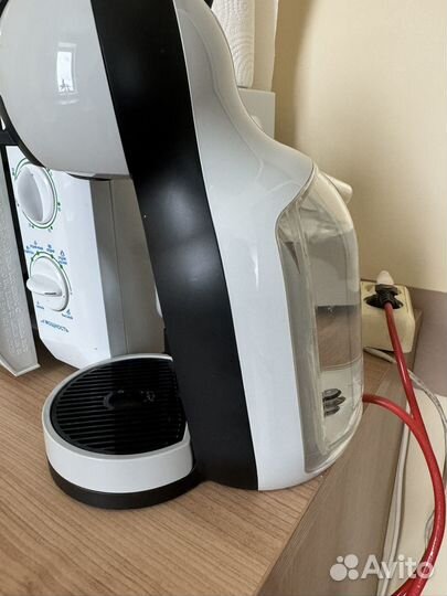 Кофеварка капсульная dolce gusto