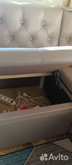 Кухонный угловой диван со спальным местом