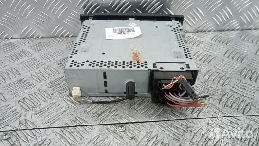 Магнитола renault clio 3 (5BL06I401)